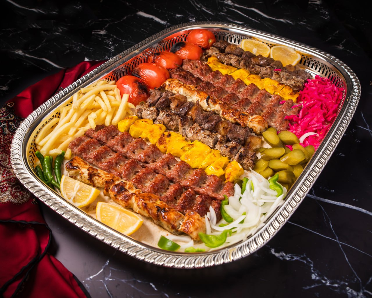 1 kg mixed kebab family platter